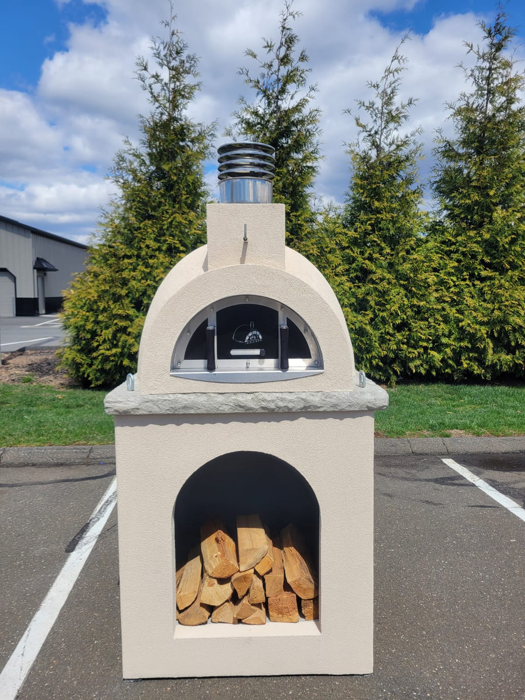 Traditional Wood Fired Brick Pizza Oven - Sierra Dune with Matching Base