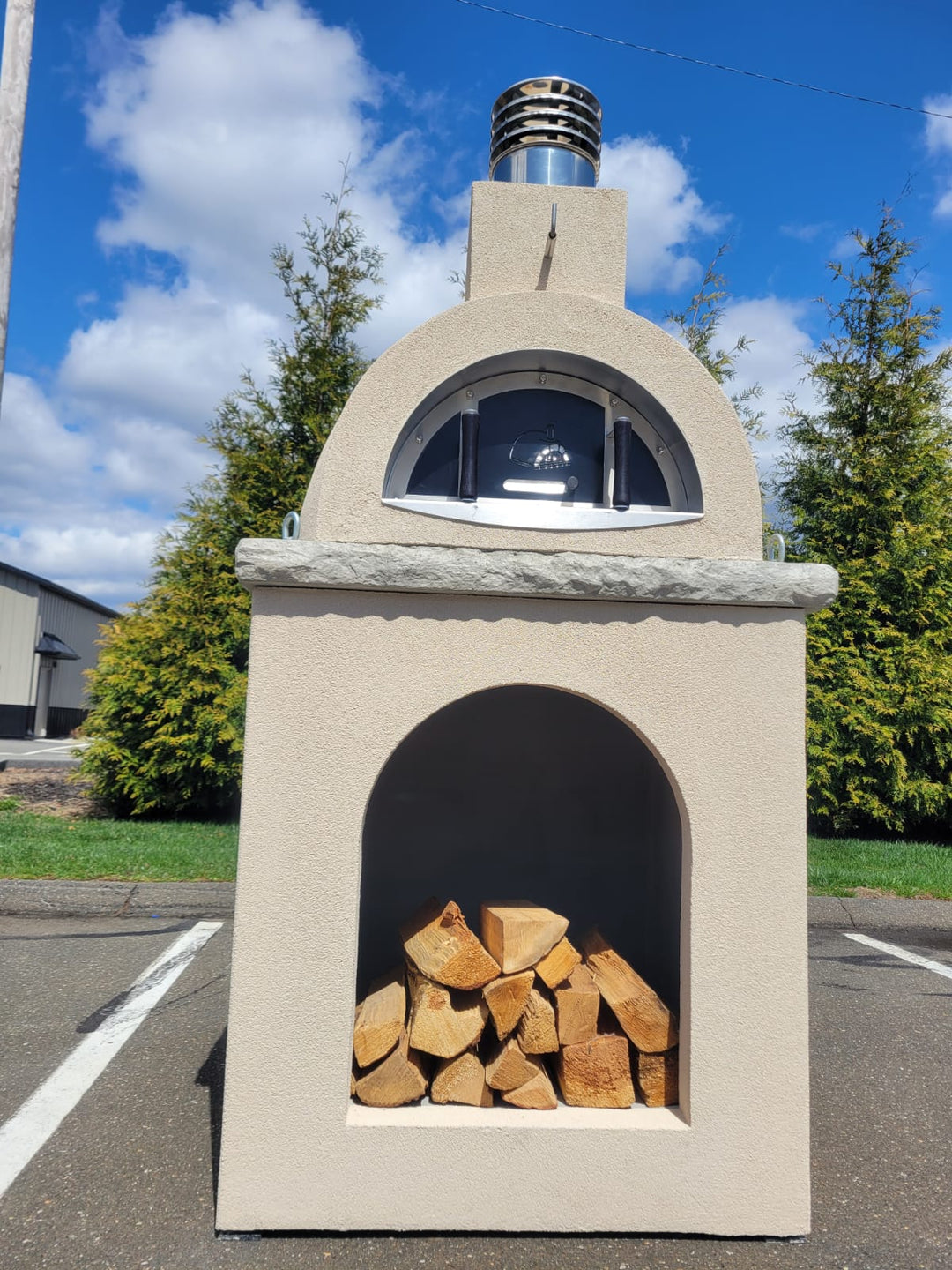 Traditional Wood Fired Brick Pizza Oven - Sierra Dune with Matching Base