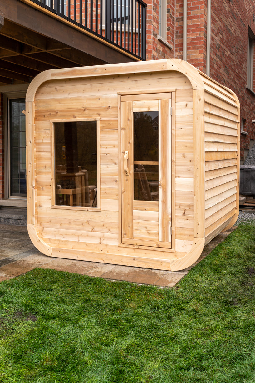 LeisureCraft CT Luna Sauna exterior
